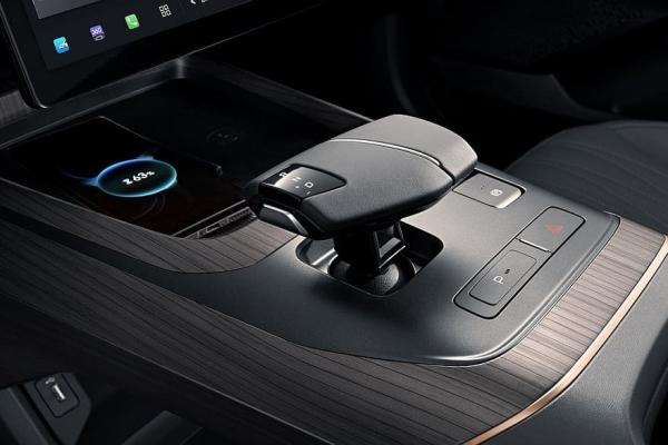Старт продаж нового седана Changan Lamore